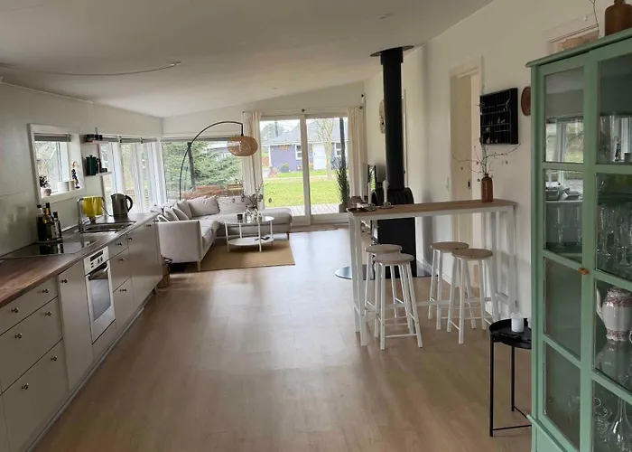 Ferienhaus Modernised Near Woods And